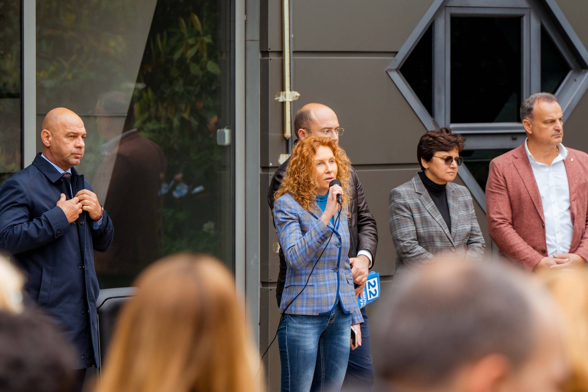  Деница Николова 